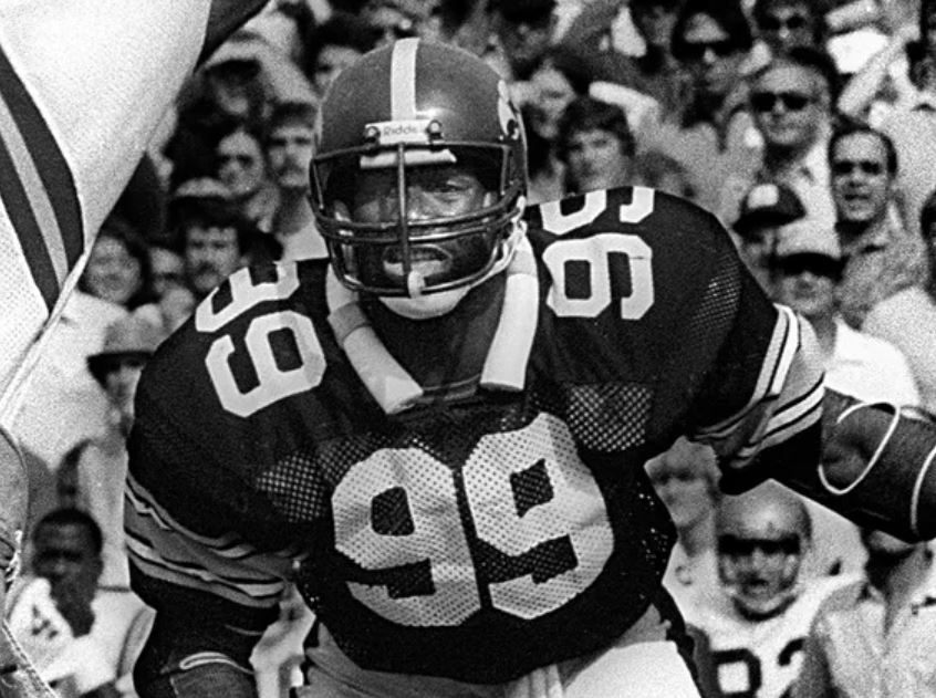 Not in Hall of Fame - 4. Andre Tippett