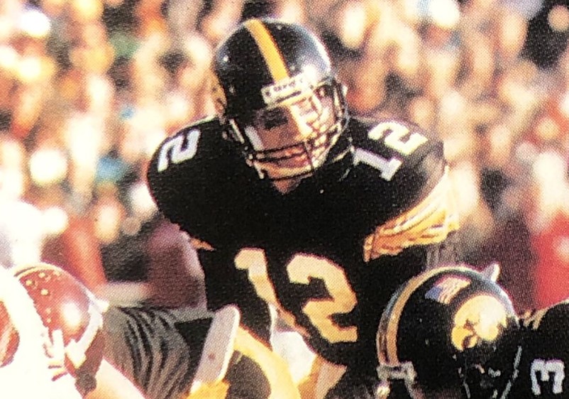 Jim Hartlieb - Image courtesy of https://hawkeyerecap.com/1992_football_cards.asp