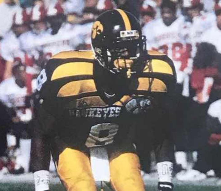 Tom Knight - Image courtesy of /images/1995 Sun Bowl Preview Guide - Iowa vs Washington Football.pdf