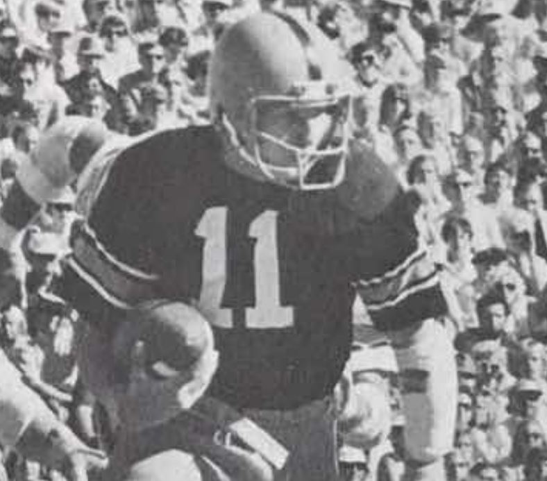 Tom McLaughlin - Image courtesy of /images/1977_Iowa_Hawkeyes_Football_Media_Guide_Bob_Commings.pdf